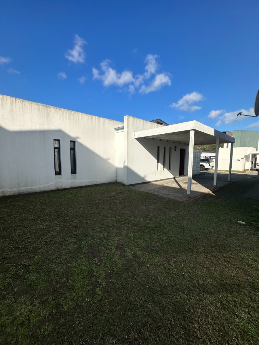 2 Bedroom Property for Sale in Nahoon Valley Park Eastern Cape